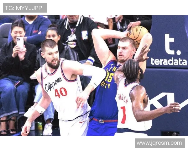 掘金与快船激战12月23日期待精彩对决与球星表现